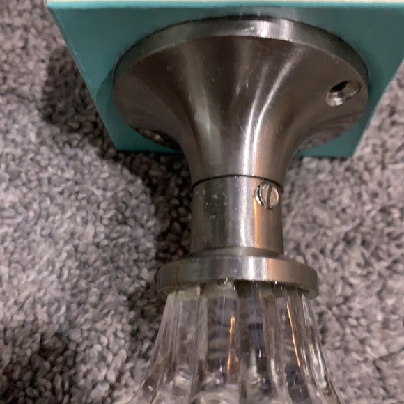 Decorative Crystal Clear Door Knobs - Picture 4 of 5